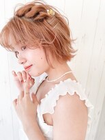 ラシク(racic)&nbsp;【racic】編み込みアレンジ×耳掛けショート 20代/30代