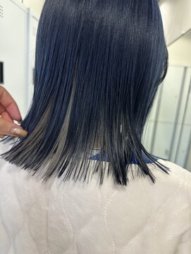 リル 茅ヶ崎(Liru:) 【ほのか】ネイビーブルーインナーカラー