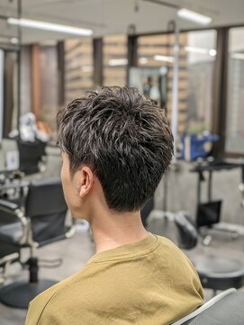 ルカル(Rukar) スパイキーショート/刈り上げ無し