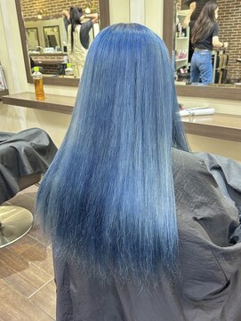 ヘアーアンドメイク ビス(HAIR&MAKE bis) ブルーラベンダー♪【唐木彩華】