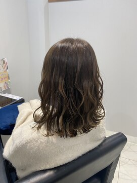 イルミ(iLUMi) iLUMi　×　透明感カラー