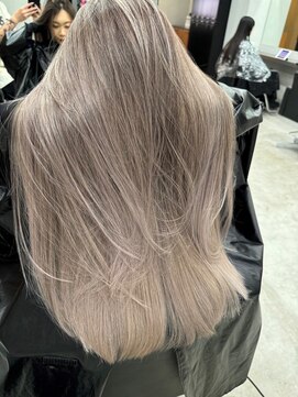 エイチ(H) バレイヤージュ