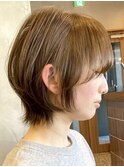 横浜西口大人ショートボブくびれイルミナカラー顔周りレイヤー