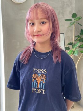 テトヘアー(teto hair) レイヤーカットウルフカットパッツンピンクカラーペールピンク