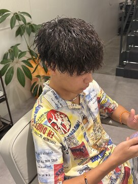 ボンドストーリーホワイト(BondStory White) 縦落ちツイストスパイラルパーマ