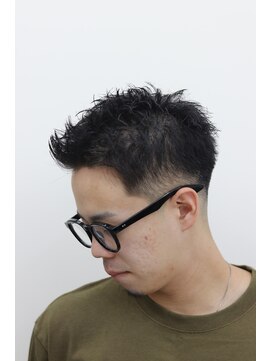 ダリーサード(DALIE third) ローフェードスパイキーショート