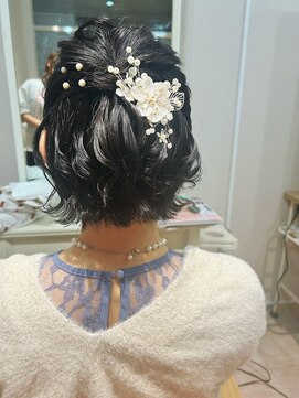 リノアヘアー(Linoa hair) ハーフアップ