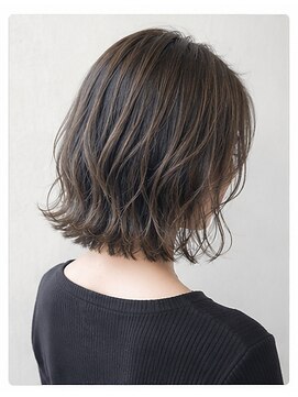 アースオーセンティック 小平店(EARTH Authentic) 白髪ぼかしハイライト×外ハネボブ