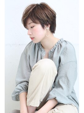 フロール(florun) インナーカラーとハイライトのアクティブショートレイヤー