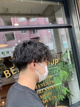 ブルー 青葉台(BLUE) 波巻きスパイラルパーマ