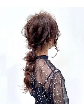 アイユー(ii+U) ゆるふわ編みおろし　顔周り　おくれ毛