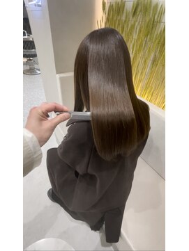 ロンドメリア 天神大名店(Lond Melia) 髪質改善縮毛矯正でツヤサラストレート 髪質改善/艶髪/縮毛矯正