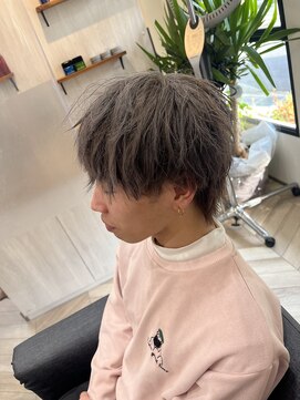 プラスイズム(PLUSISM) グレーカラーマッシュウルフ