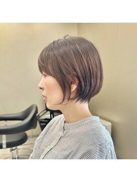 シシ 大宮(She 2.) ショートボブマッシショート/前髪/イメチェン/グレージュカラー