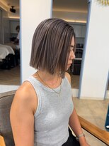 アンジュベイナハ (Ange Bay NAHA) シャドールーツで根元伸びて来ても馴染み◎　切りっぱなし　ボブ