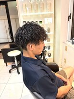 アイズ 海老名(AIZU)&nbsp;ツイストスパイラルパーマ　ツイストパーマ　波巻きパーマ　眉毛