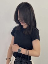 スペシウムバイアンバースデー(spacium by UNBIRTHDAY)&nbsp;ふわっと毛流れレイヤー / ヤノミユウ