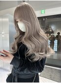 ロング　ケアブリーチ　ミルクティーベージュ　顔まわり　10代