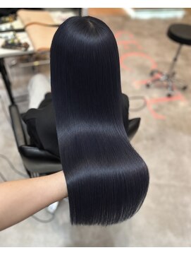 セシル(SECYL) 【ミヤガワモモエ】重たく見せない透明感カラー/ブルーブラック