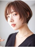 ふんわり前下がりショートボブ