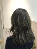 ザ ラフター バイ ラブズ ラフズ 戸畑朝日ヶ丘店(THE LAUGHTER by Loves Laughs) シルバーグレージュ