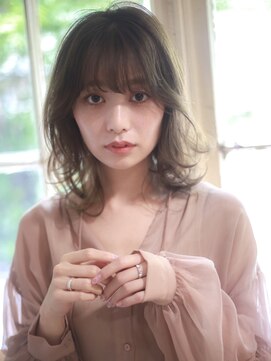 コム(com by neolive) ウルフテイストミディ