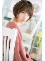 ナチュラルモードマロンベージュ前下がりボブb1