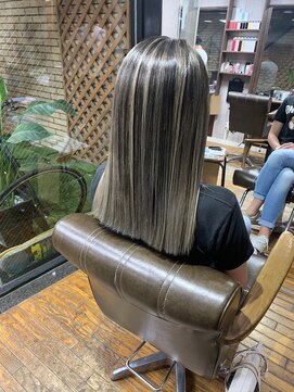 ラフ 難波店(LAFF) #黒髪#ボブルフ#ネビージュ#小顔#ワンレン