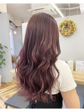 リジー(Litzy) ブリーチなしピンクカラー