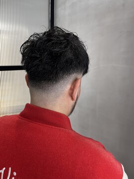 フェリア 松山(Feria) メンズフェードスタイル 深田 和也