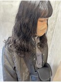暗髪ロング×パーマ
