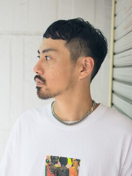 ピズム(PISM) フェードカット/コリアンスタイル/アッシュブラック