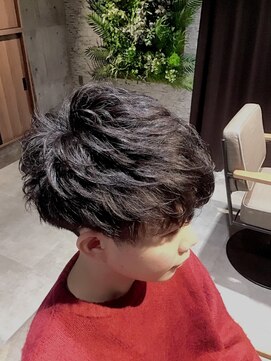 ネセサリー(NECESSARY) カット