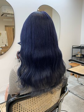 ドットハリス(.Hallis) ブリーチ/顔周りカット/ネイビーブルー