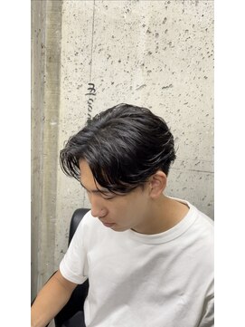 アソビ 毛流れパーマ