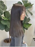 オリーブグレージュ