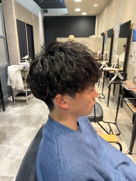 シャドウパーマ