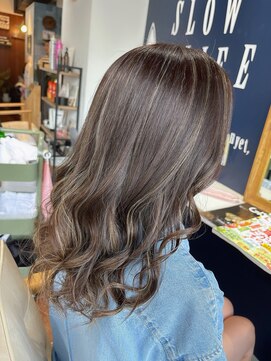 カリフ 大船(calif.) 大人ハイライト×グレーベージュ