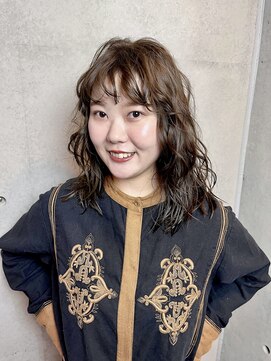 ブルーメ(Blume...) レイヤーカット/パーマ風/オリーブベージュ