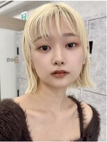 ロエ 元町店(Loe)&nbsp;元町レイヤーカット韓国ダブルカラー顔周り前髪カットボブ