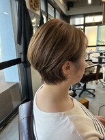 メル(Mel)&nbsp;20代30代40代☆耳掛けショートボブスタイル