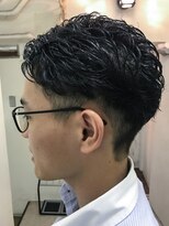 パティオンツー(PATIONN2)&nbsp;癖を生かした刈り上げアップバングショートスタイル