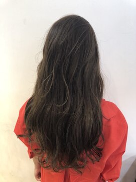 グッデイ ヘアー(GOOD DAY HAIR) ブルージュ フェザーロング ボルドー 似合わせカット 下北沢