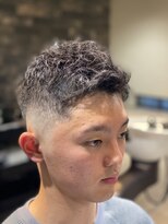 10代20代学生さんナチュラル黒髪暗髪スキンフェード