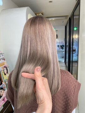 オーヴ ヘア 沖浜店 Aube HAIR シルバーアッシュ☆美髪Aube HAIR沖浜☆