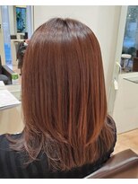ペリドットエフ(peridot f) ミディアム ストレート ピンクブラウン 艶カラー うるツヤ