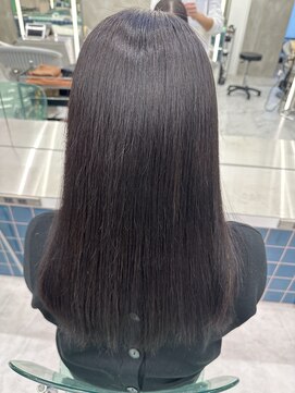 ロンドルーチェ 心斎橋(Lond luce) ダークアッシュ/ミディアムレイヤーカット［髪質改善/縮毛矯正］