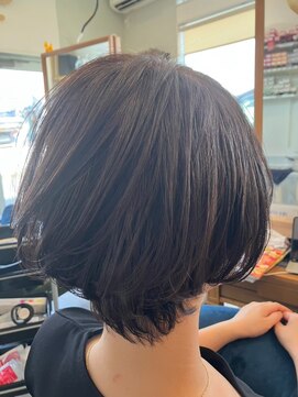 アンバー(amber) ふんわりショート