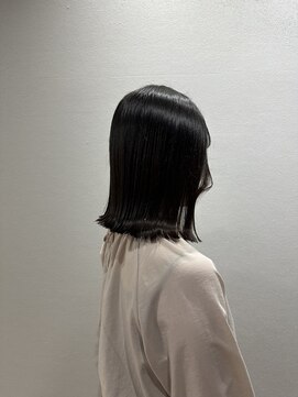 ループ バイ エスポワール(LoooP by Espoir) バッサリカット×くびれ外はねミディアム