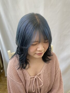 サラ 新宮店(SARA) ブルーカラー